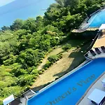 Apartment Queen's View 14-pools-near Botanic Garden