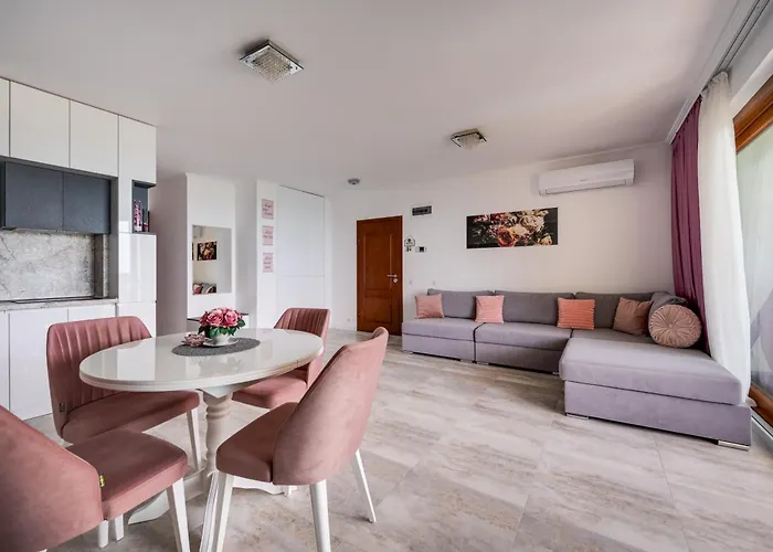 Apartment Queen's View 14-pools-near Botanic Garden *